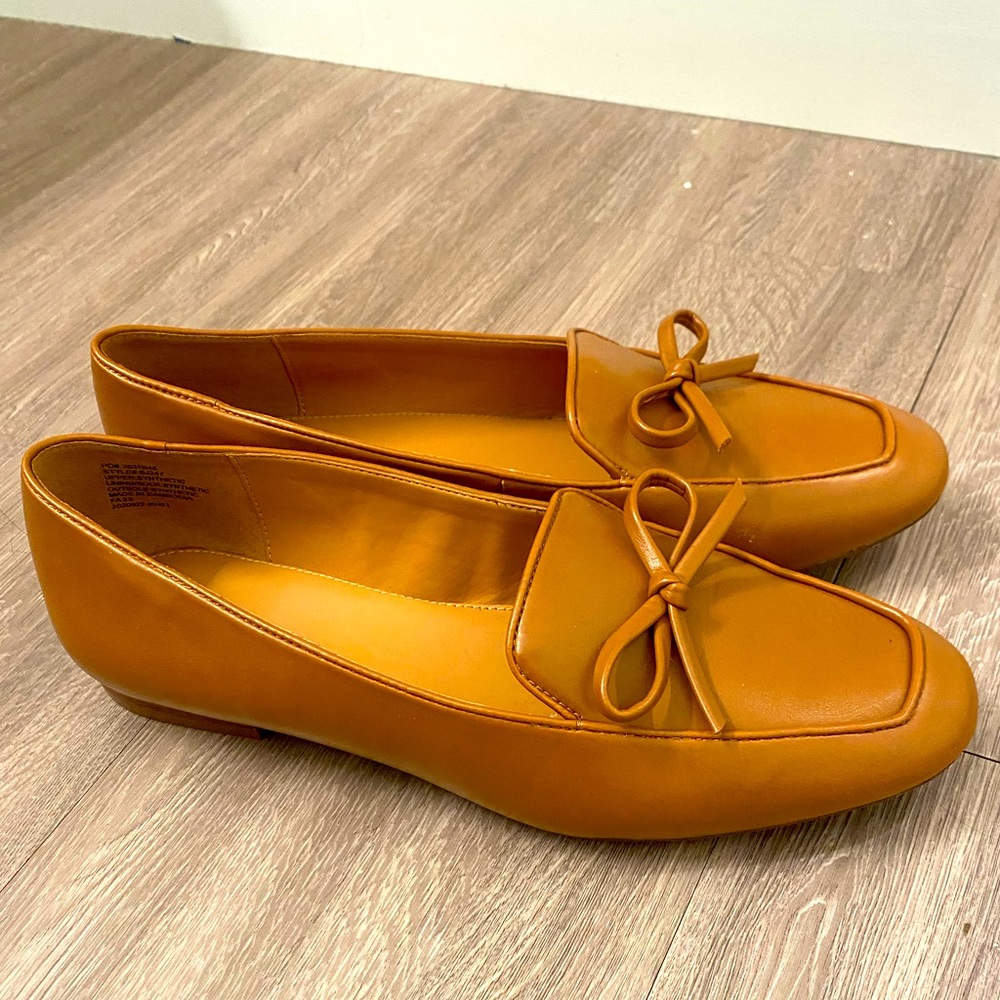 J.Crew factory tan loafers size 9.5
